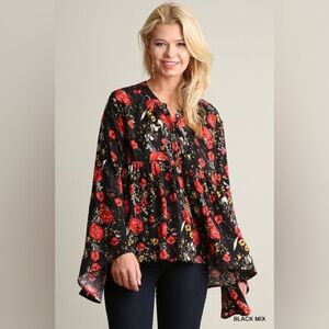Umgee Black & Red Floral Print Bell sleeves Top Size Small NWOT